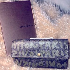 LOUIS VUITTON GRAFFITI